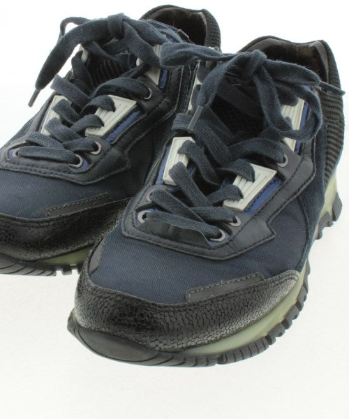 LANVIN รองเท้าผ้าใบ