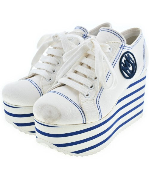 Miu Miu รองเท้าผ้าใบ