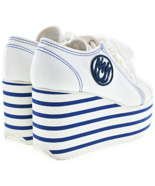 Miu Miu รองเท้าผ้าใบ