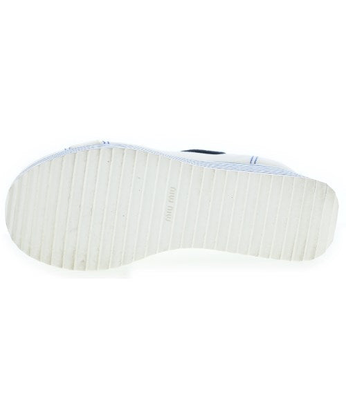 Miu Miu รองเท้าผ้าใบ