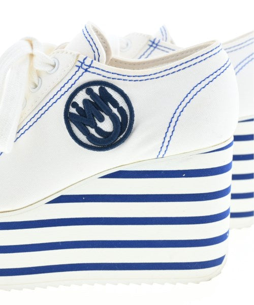 Miu Miu รองเท้าผ้าใบ