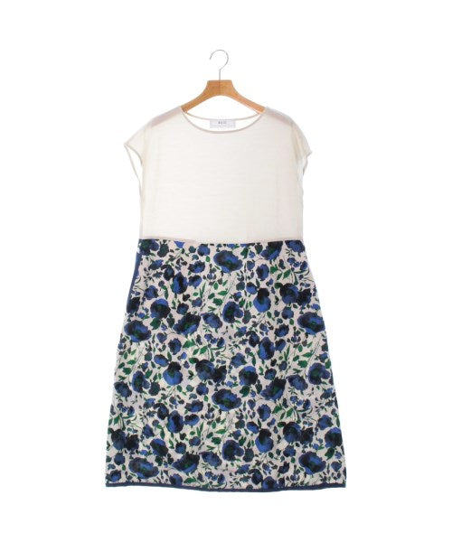 avie ชุดเดรส