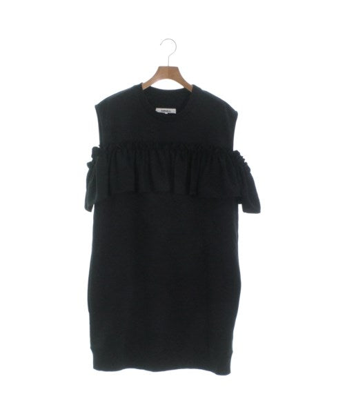 MM6 ชุดเดรส