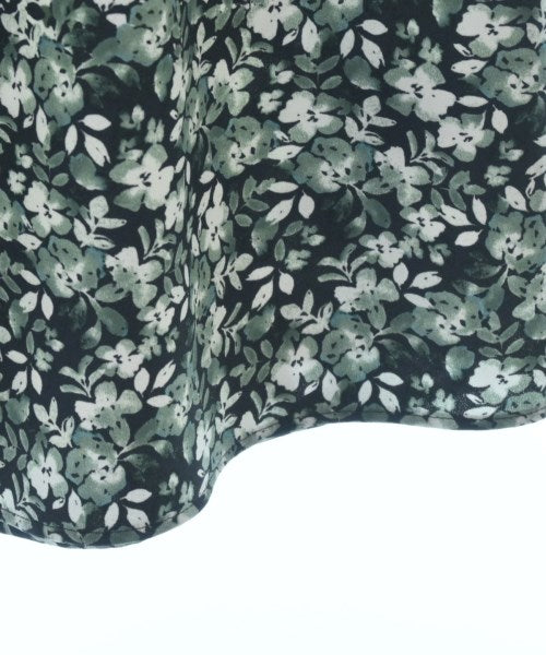 Reflect กระโปรงยาวถึงเข่า