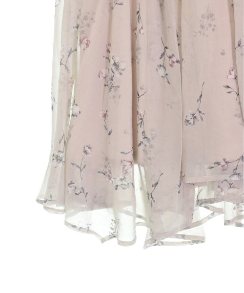 Noela กระโปรงยาวถึงเข่า