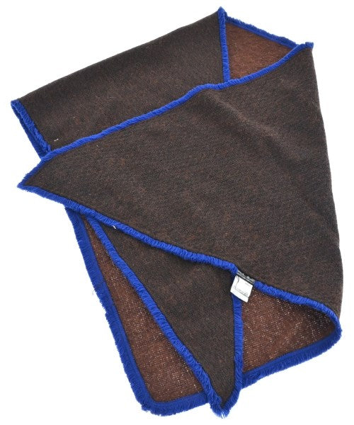 pom AMSTERDAM ผ้าคลุมไหล่