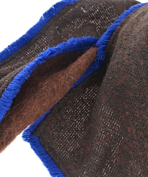 pom AMSTERDAM ผ้าคลุมไหล่