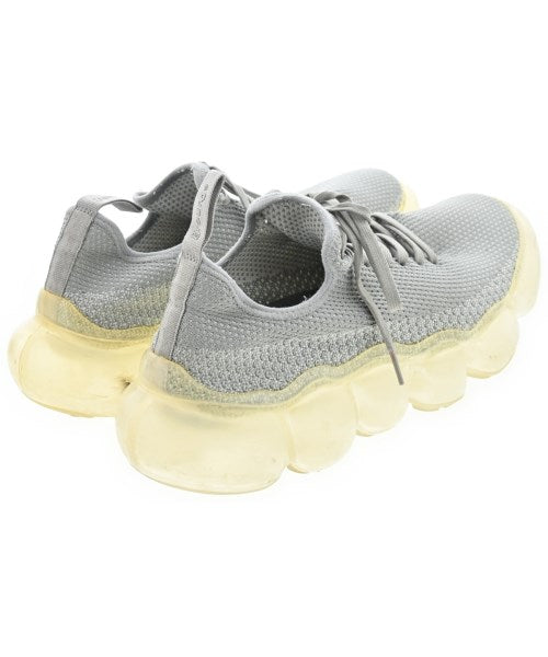 grounds รองเท้าผ้าใบ