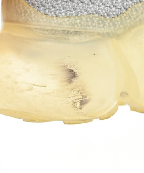 grounds รองเท้าผ้าใบ