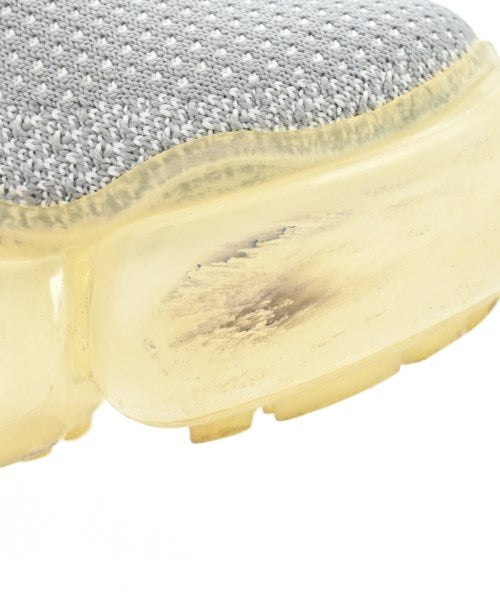 grounds รองเท้าผ้าใบ