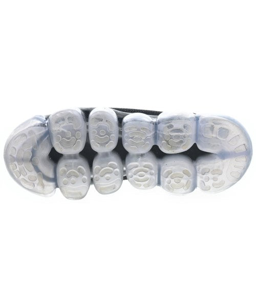 grounds รองเท้าผ้าใบ