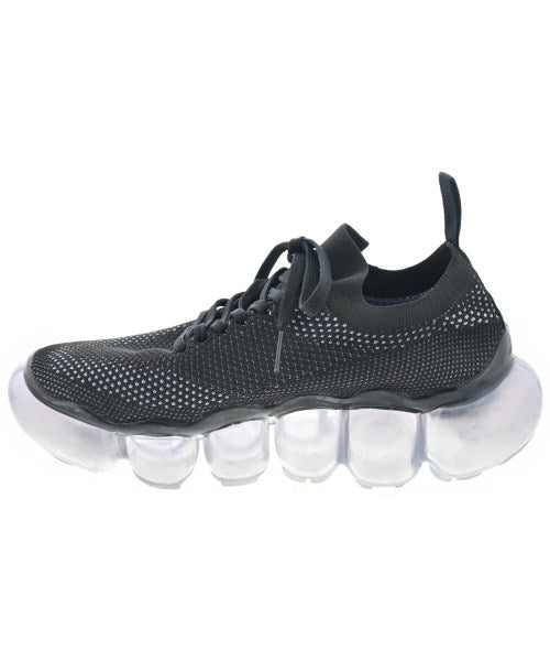 grounds รองเท้าผ้าใบ