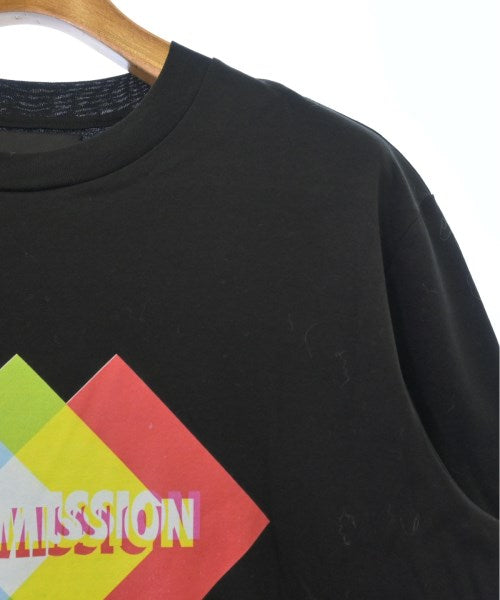 YUKI HASHIMOTO เสื้อยืด/เสื้อท็อปส์