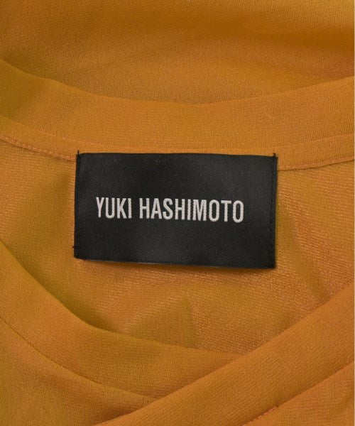 YUKI HASHIMOTO เสื้อยืด/เสื้อท็อปส์