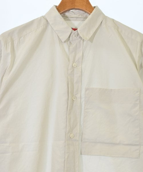 by H. เสื้อลำลอง