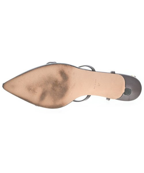 2.718 รองเท้าแตะ