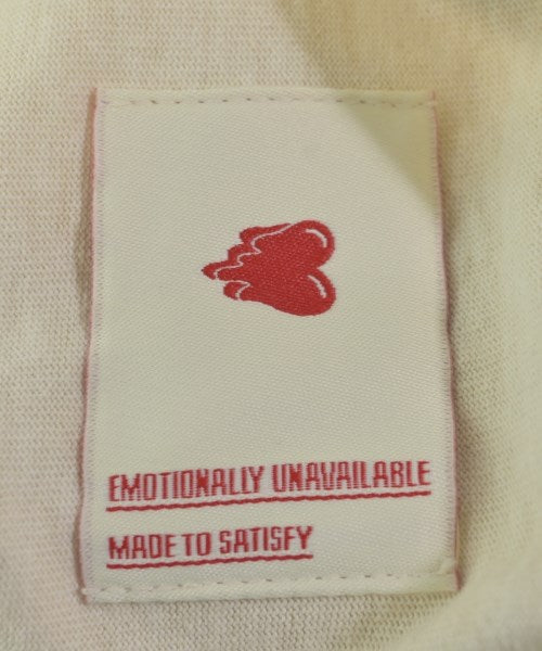 EMOTIONALLY UNAVAILABLE เสื้อยืด/เสื้อท็อปส์