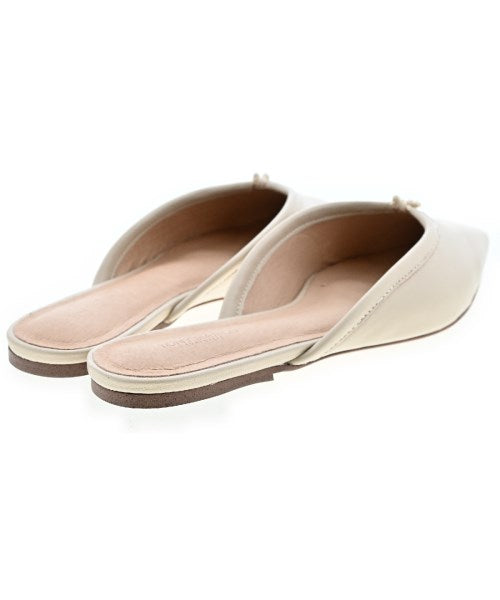 TONY BIANCO รองเท้าบัลเล่ต์/รองเท้าโอเปร่า