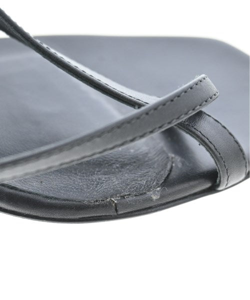 Neous รองเท้าแตะ