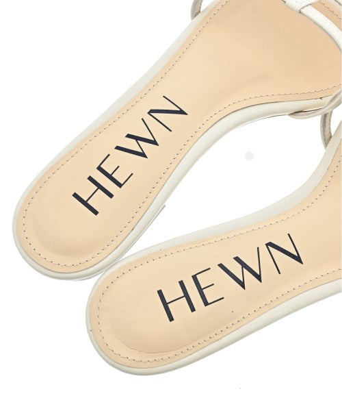 HEWN รองเท้าแตะ