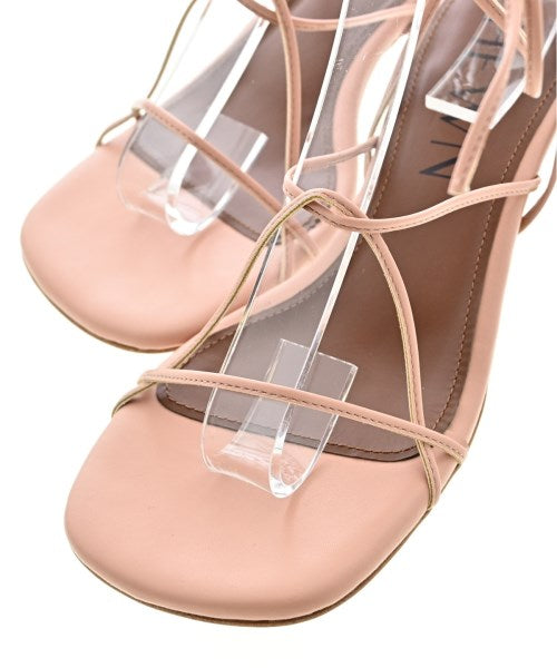 HEWN รองเท้าแตะ