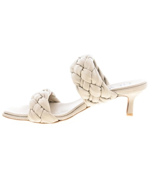 HEWN รองเท้าแตะ