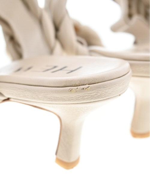 HEWN รองเท้าแตะ