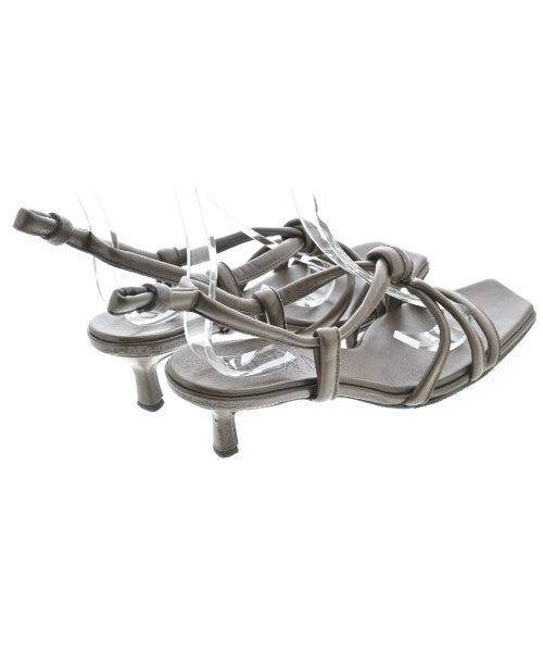 HEWN รองเท้าแตะ