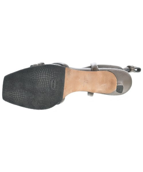 HEWN รองเท้าแตะ