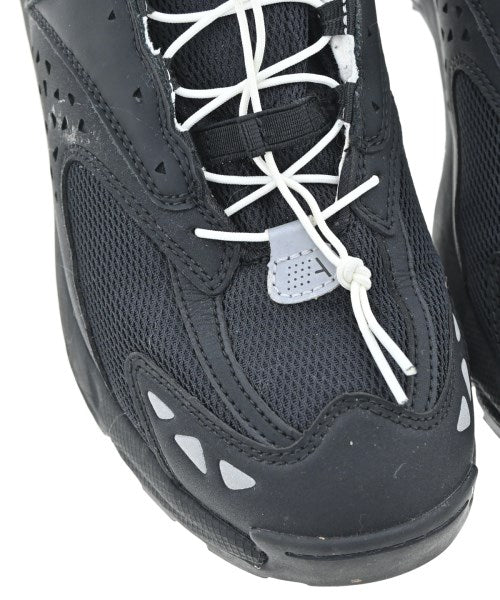 ATHLETICS FTWR รองเท้าผ้าใบ