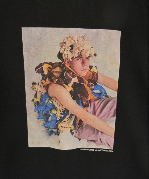 Dinoworks เสื้อยืด/เสื้อท็อปส์