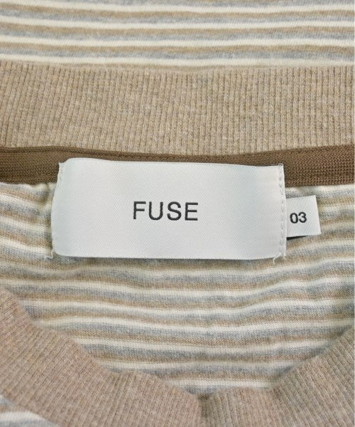 FUSE เสื้อยืด/เสื้อท็อปส์