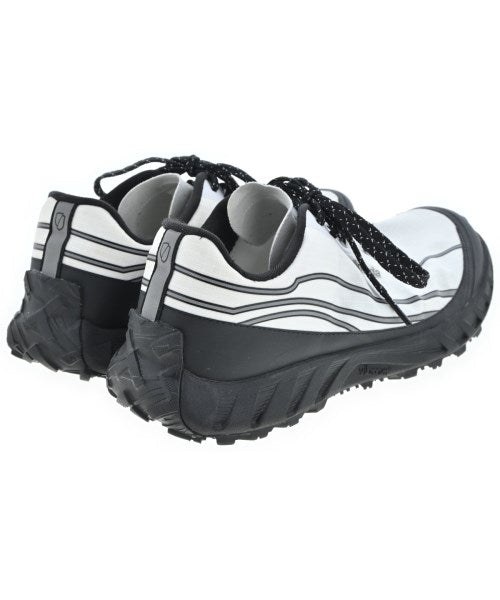 Norda รองเท้าผ้าใบ