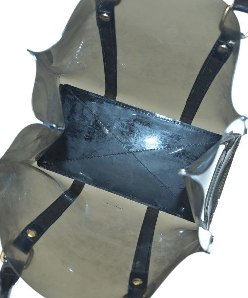 J.B. ATTIRE กระเป๋าถือ