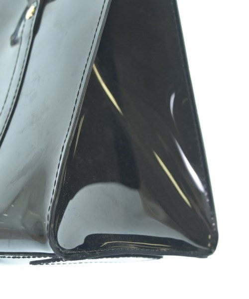 J.B. ATTIRE กระเป๋าถือ