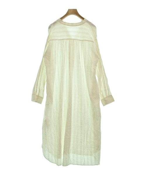 LB.04 ชุดเดรส