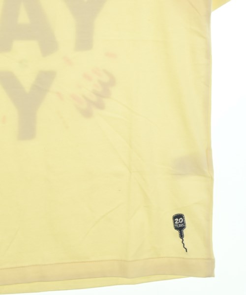R.NEWBOLD เสื้อยืด/เสื้อท็อปส์