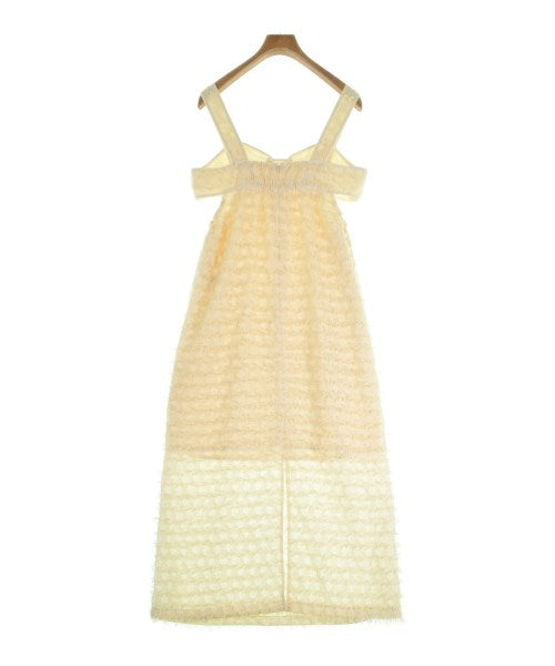 Ray Beams ชุดเดรส