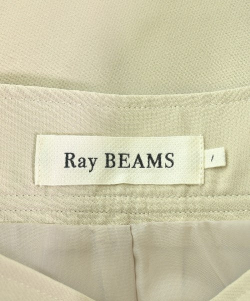 Ray Beams กระโปรงสั้น