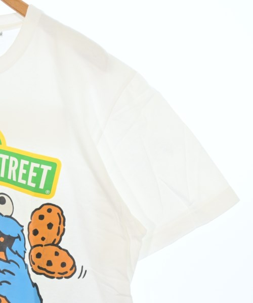 BEAMS เสื้อยืด/เสื้อท็อปส์