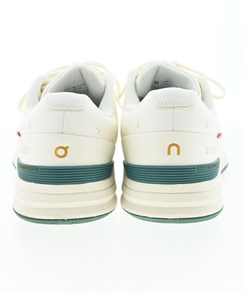 BEAMS รองเท้าผ้าใบ