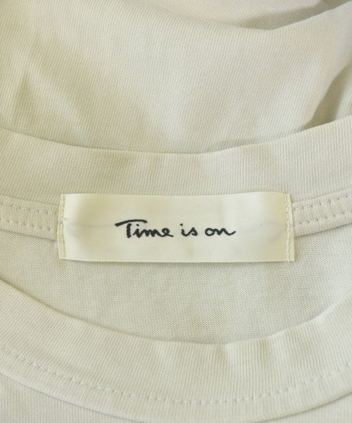 Time is on เสื้อยืด/เสื้อท็อปส์