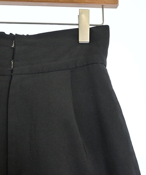 NICE CLAUP กางเกงขาสั้น