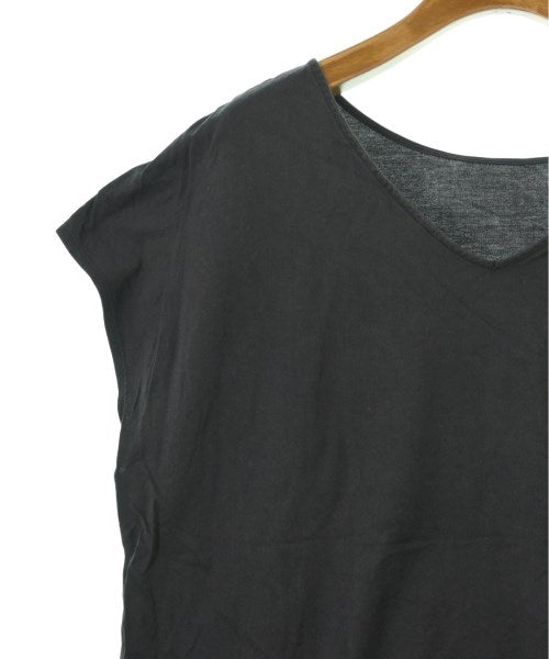 INED เสื้อยืด/เสื้อท็อปส์