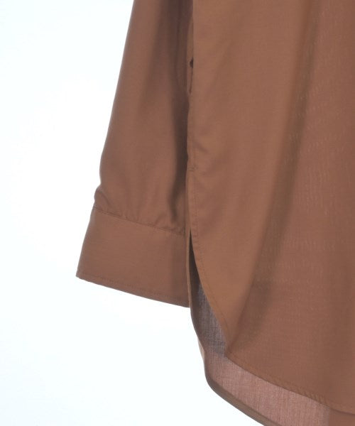 K.T เสื้อสตรี