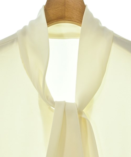 STRAWBERRY Fields เสื้อสตรี