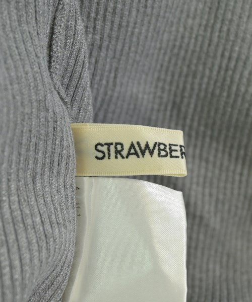 STRAWBERRY Fields เสื้อกันหนาว