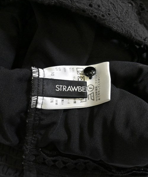 STRAWBERRY Fields เสื้อสตรี