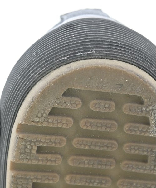Dr.Martens รองเท้า อื่น
