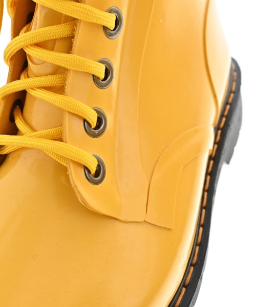 Dr.Martens รองเท้า อื่น